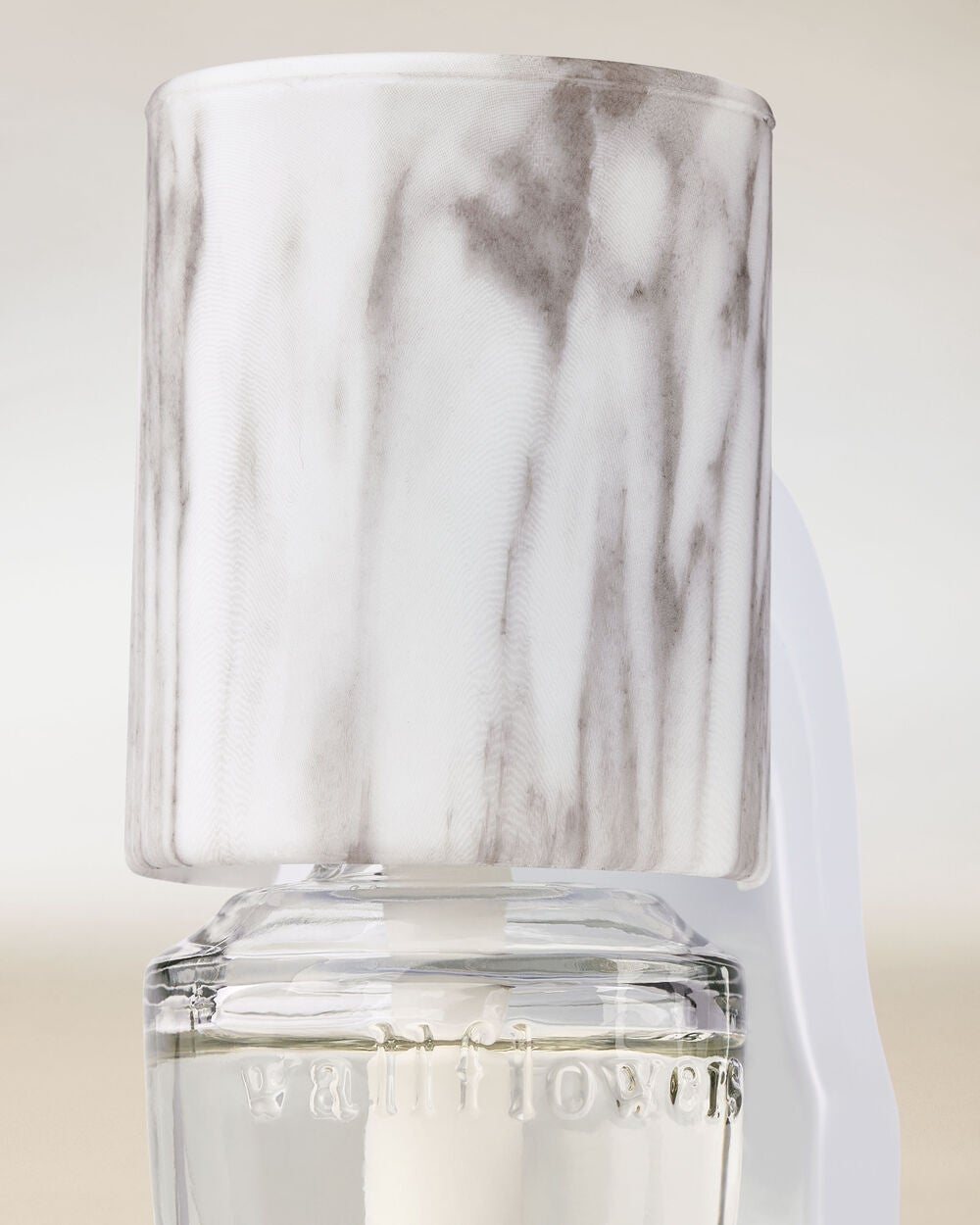 Marble Scent Control? Wallflowers Fragrance Plug - Image 3