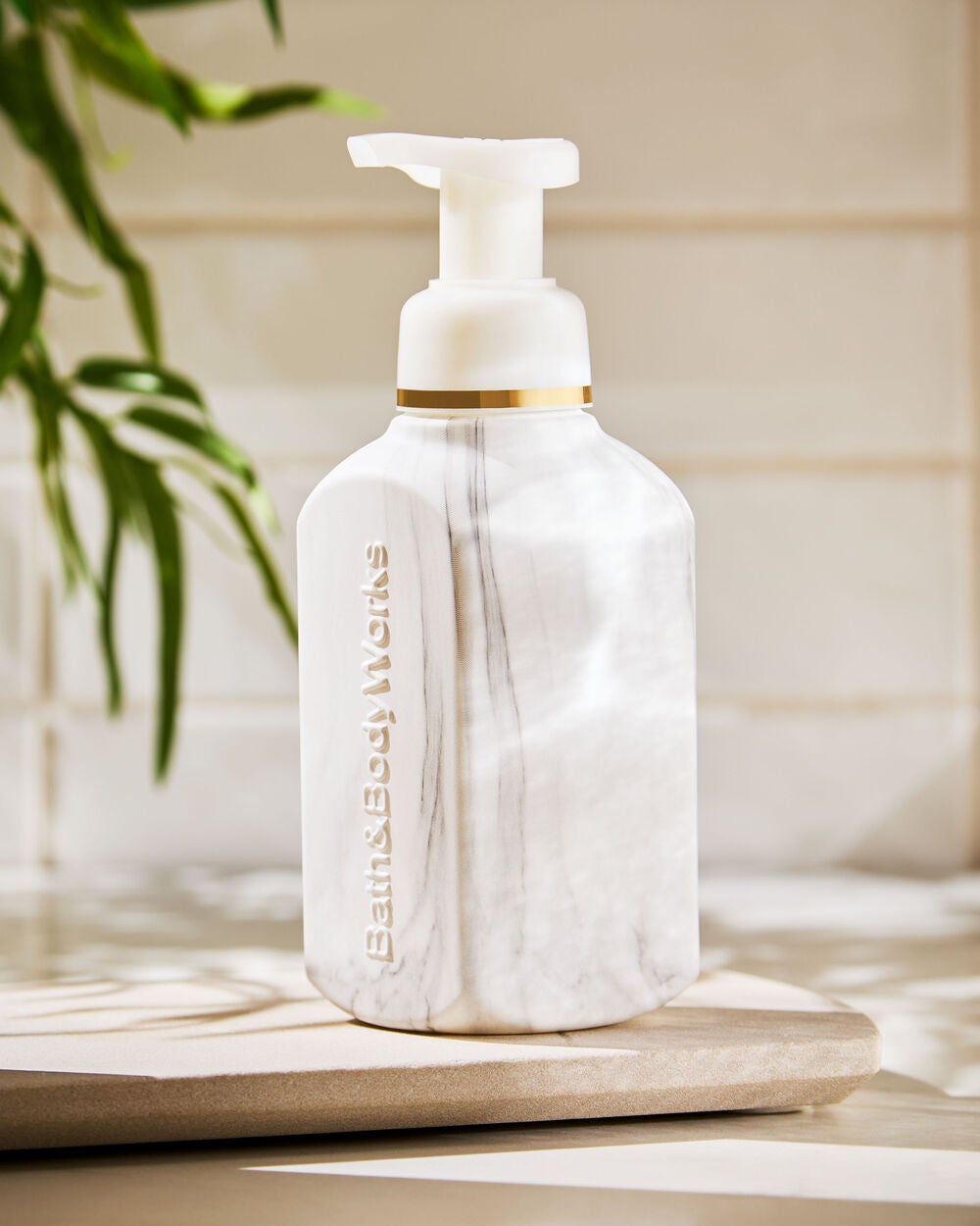 White Marble Gentle & Clean Foaming Hand Soap Dispenser - Image 3