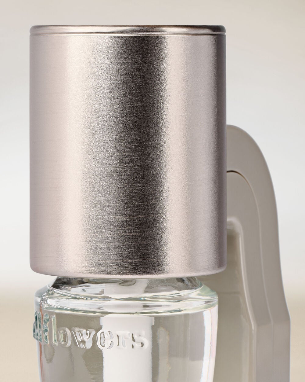 Silver Metallic Scent Control? Wallflowers Fragrance Plug - Image 3