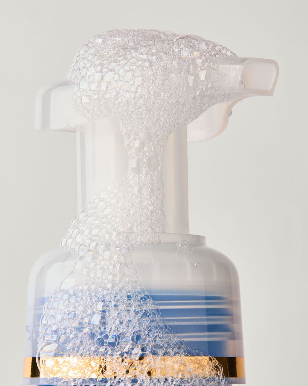 Crisp Morning Air Gentle & Clean Foaming Hand Soap - Image 5