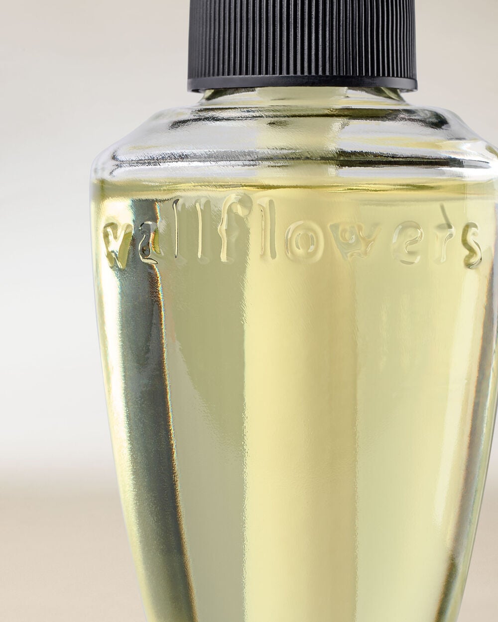 Waikiki Beach Coconut Wallflowers Fragrance Refill - Image 2