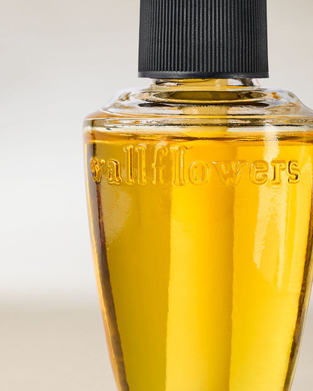 Clean House Vibes - Dazzling Citrus Wallflowers Fragrance Refill - Image 2