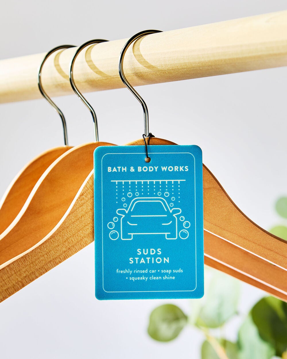 Suds Station Hanging Fragrance Diffuser - Image 4