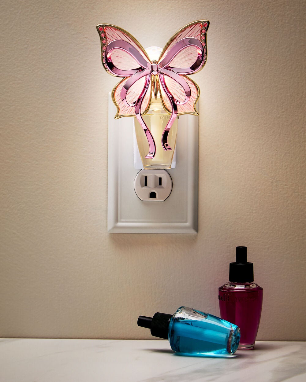 Bowterfly Scent Control? Nightlight Wallflowers Fragrance Plug - Image 6
