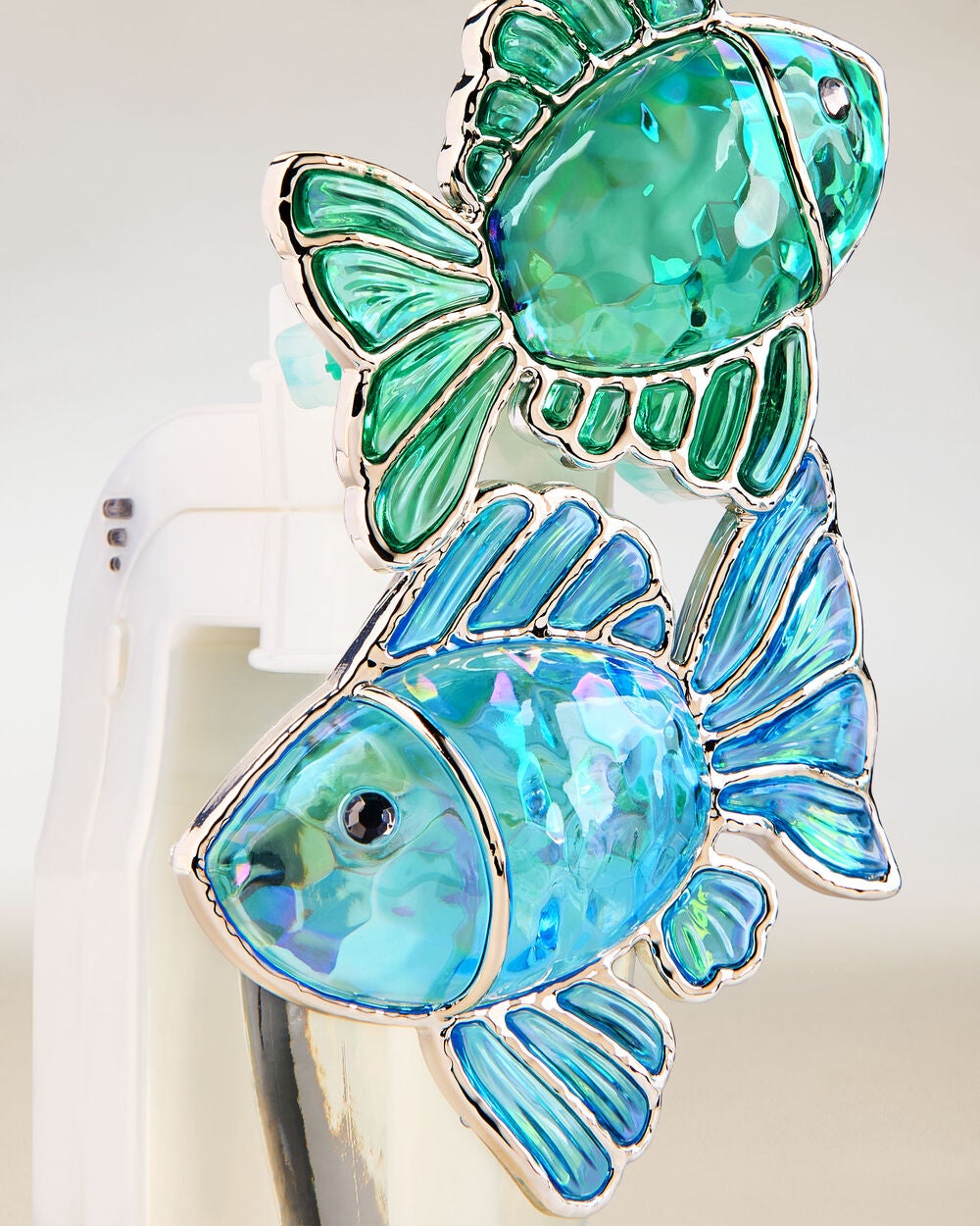 Fish Scent Control? Nightlight Wallflowers Fragrance Plug - Image 2