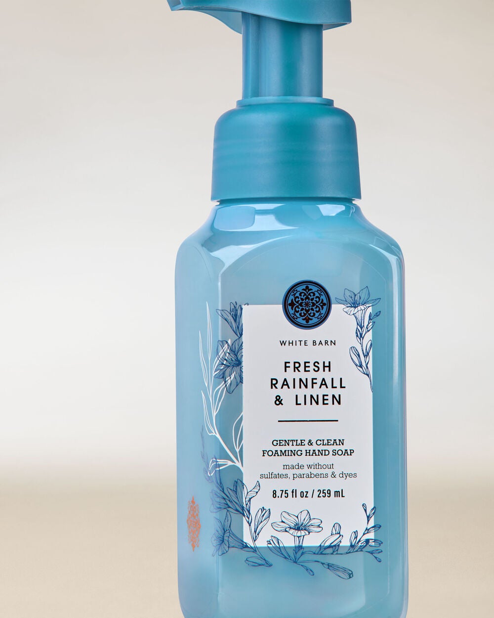 Fresh Rainfall & Linen Gentle & Clean Foaming Hand Soap - Image 2