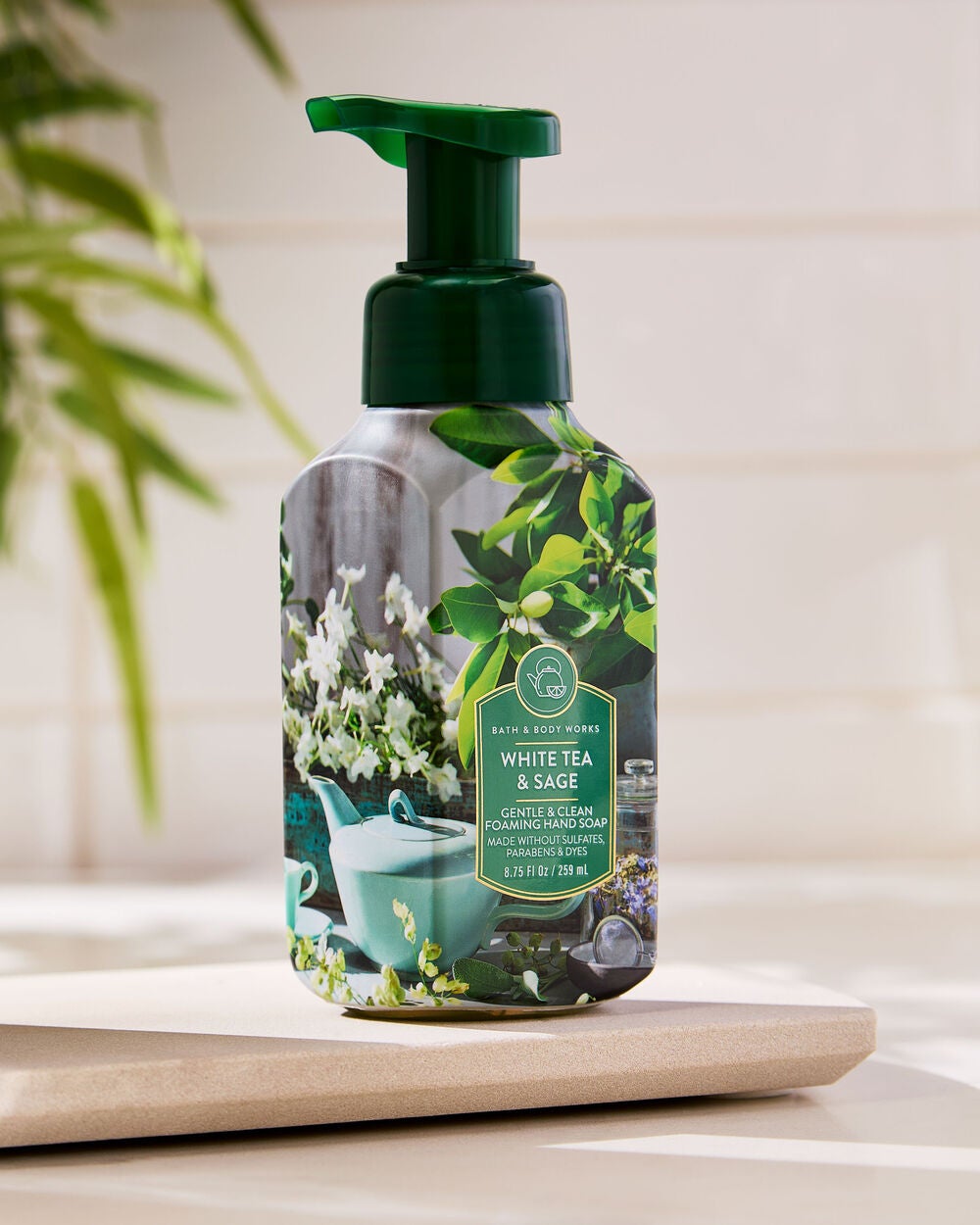 White Tea & Sage Gentle & Clean Foaming Hand Soap - Image 7