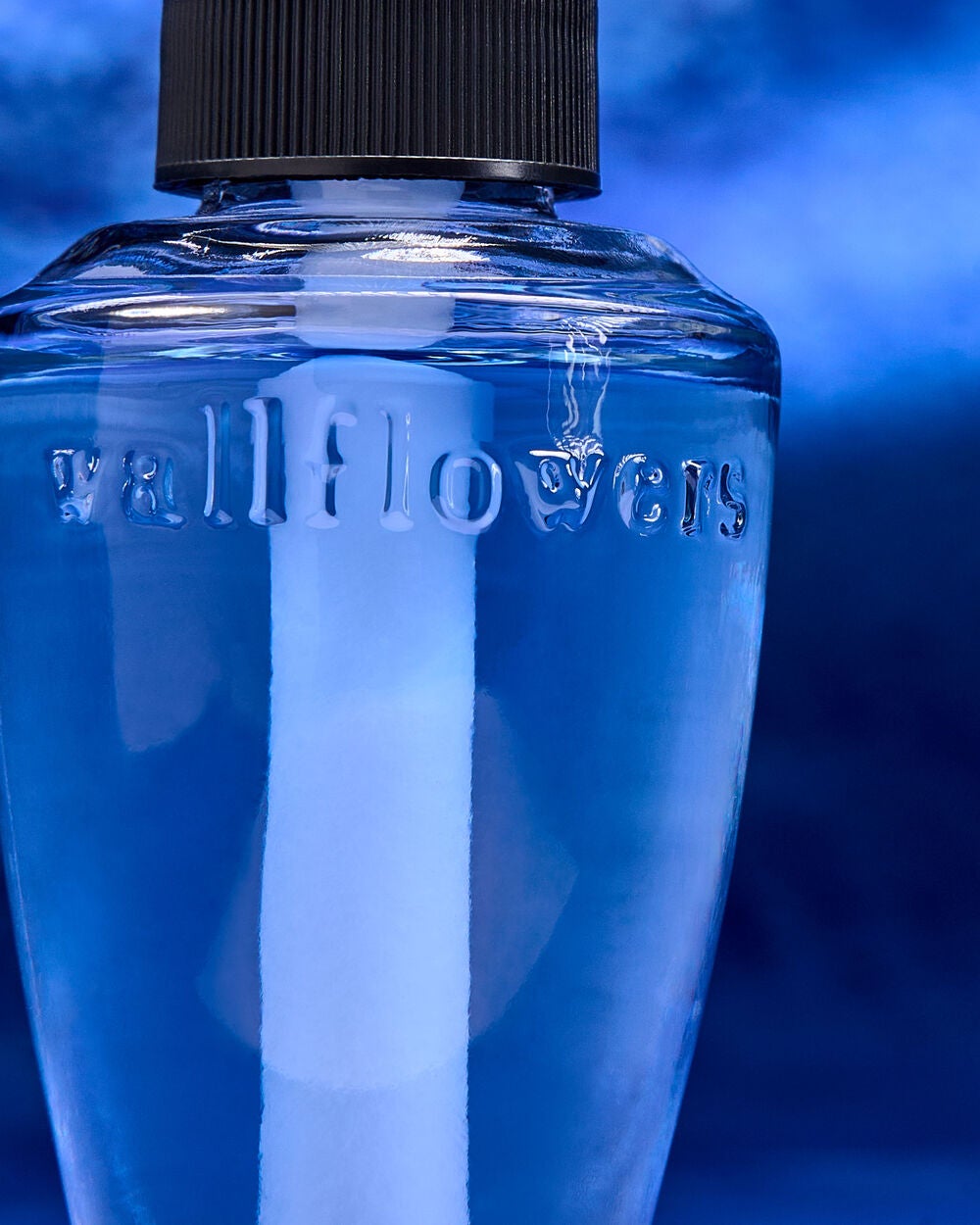 Snow White Wallflowers Fragrance Refill - Image 2