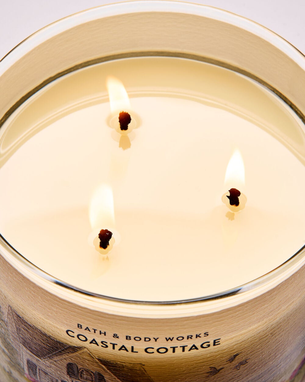 Coastal Cottage 3-Wick Candle - Image 5