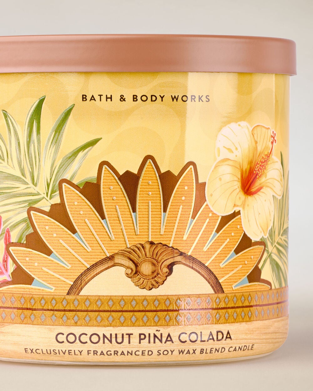 Coconut Pi?a Colada 3-Wick Candle - Image 2