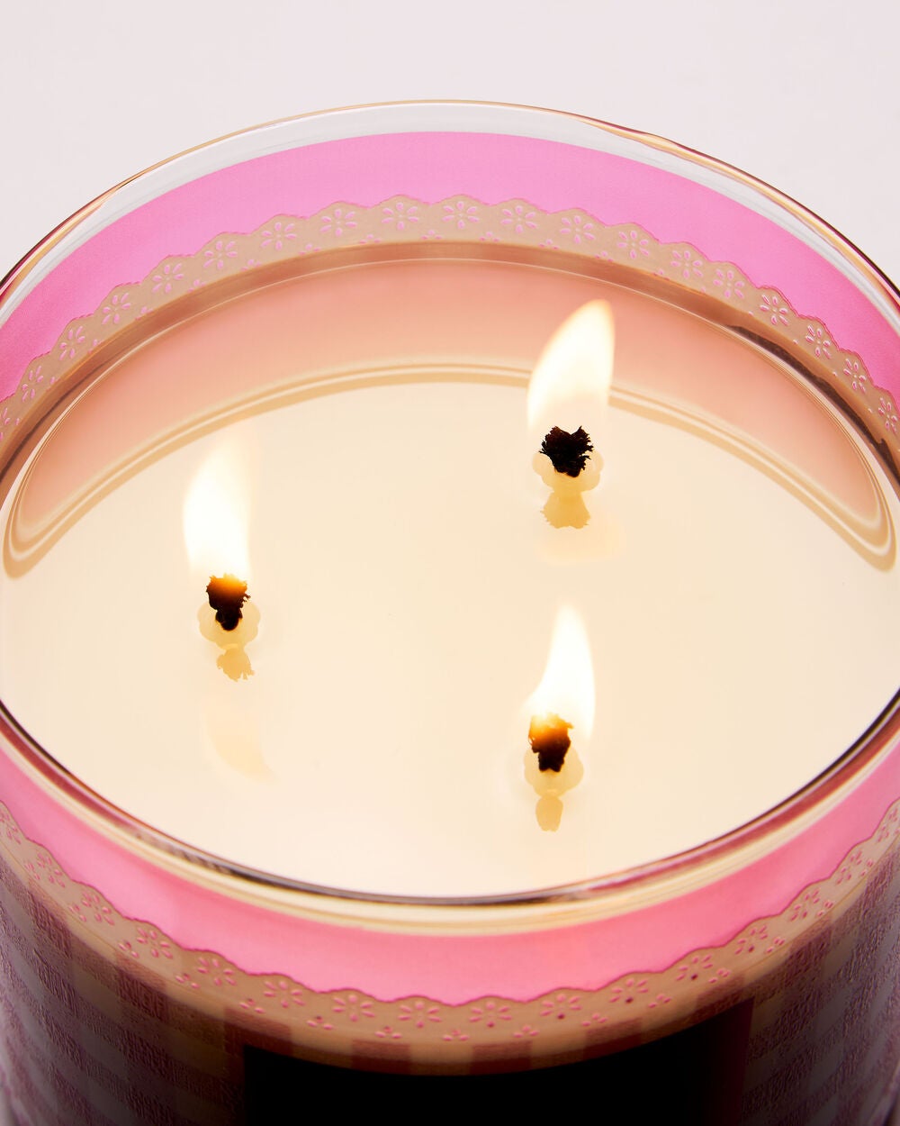 Gingham Gorgeous 3-Wick Candle - Image 5