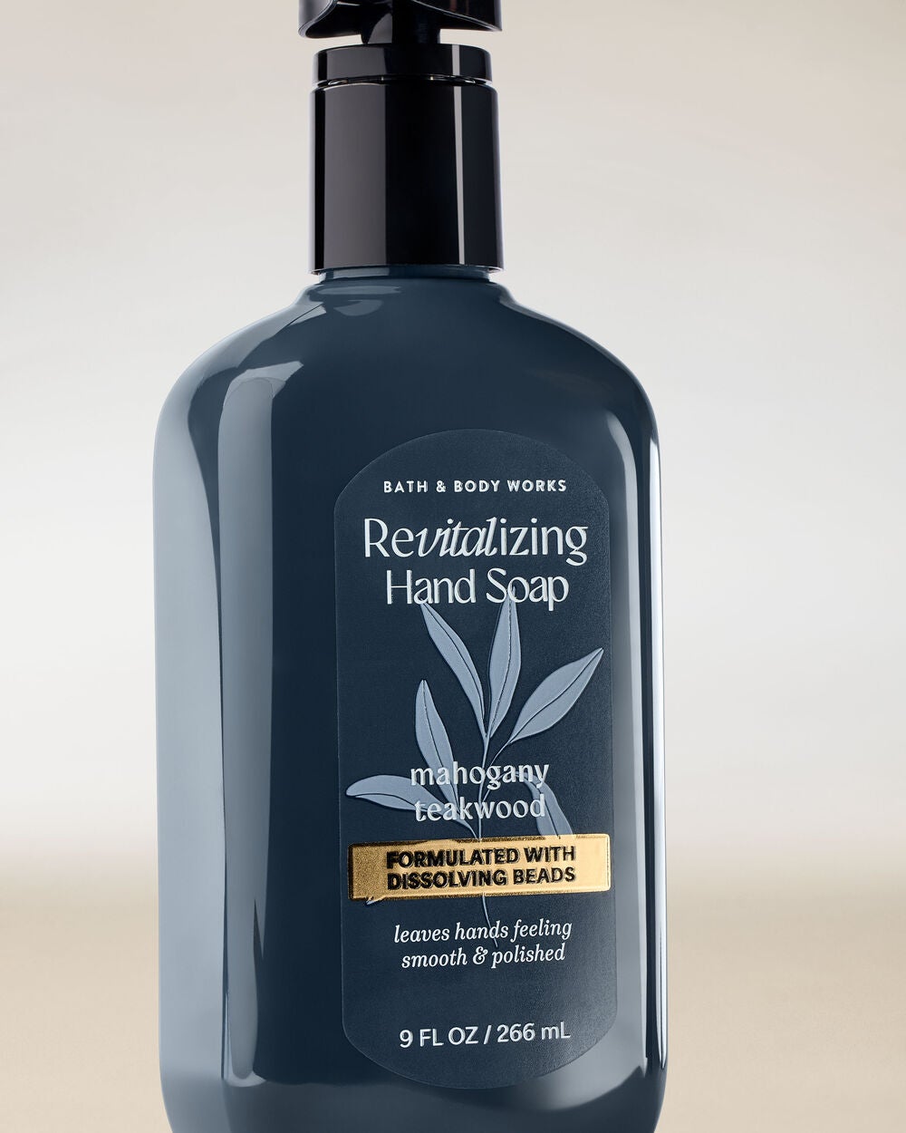 Mahogany Teakwood Revitalizing Gel Hand Soap - Image 2